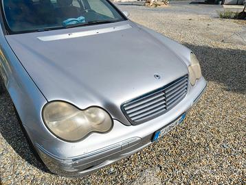 Mercedes-Benz C 220D