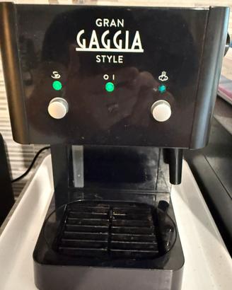 Macchina del caffe’sia polvere che cialde ESE
