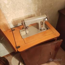 macchina da cucito singer con mobile