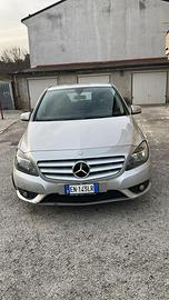 Mercedes- Benz Classe B