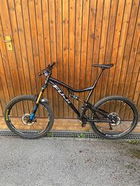 Bici enduro Fuji