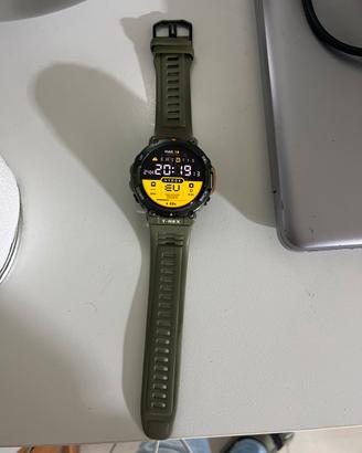 Smartwatch Amzazfit T-rex 2 orologio