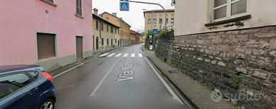 Ampio trilocale ad Abbadia lariana con posto auto