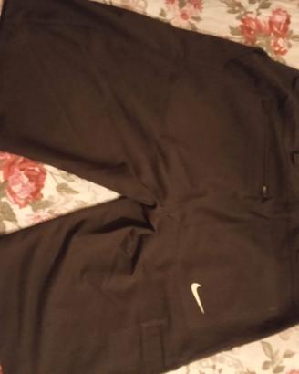 Pantaloni bermuda Nike 