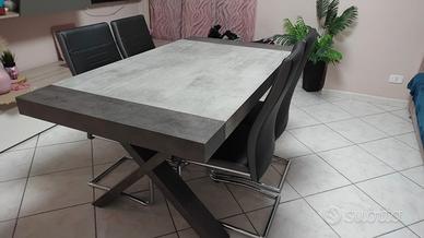 tavolo cunina o salone 