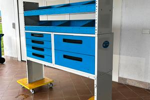 Scaffalatura furgone allestimento syncro