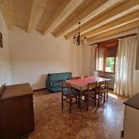 Casa singola anni '70 con ampie metrature