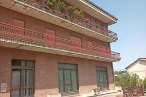 LOCALE COMMERCIALE/MAGAZZINO 