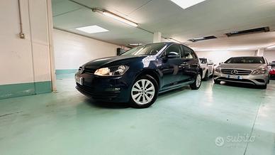 Volkswagen Golf 1.6 TDI 5p. Highline Technology.an