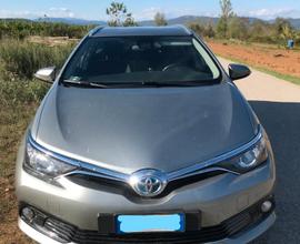 TOYOTA Auris Touring Ibrida
