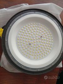 Faretto industriale LED tipo "UFO" (High Bay light
