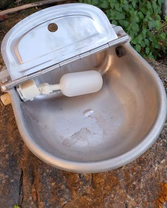 abbeveratoio acciaio 