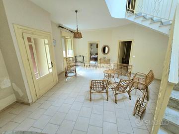 Soluzione semi-indipendente con terrazzo