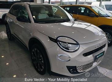 FIAT 600 1.2 Hybrid 110cv La Prima