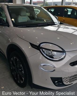 FIAT 600 1.2 Hybrid 110cv La Prima
