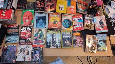 LOTTO LIBRI E FUMETTI VINTAGE.