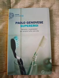 libro come nuovo " supereroi "