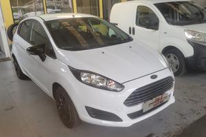 Ford Fiesta 1.5 TDCi. AUTOCARRO CON I POSTI
