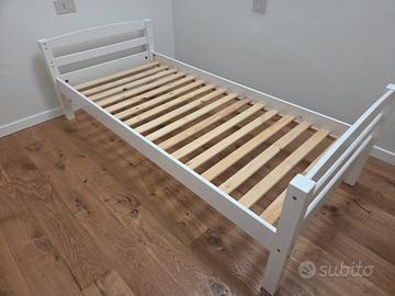Letto singolo in legno +  materasso incluso