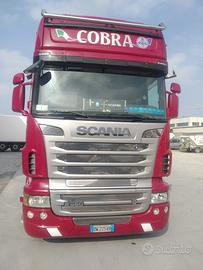 SCANIA  R560