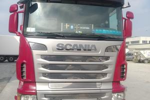 SCANIA  R560