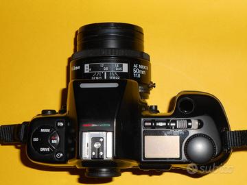 Nikon F 801  e 2 zoom e flash