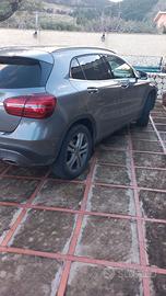 Mercedes gla