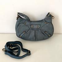 Borsa mezzaluna vera pelle blu chiaro