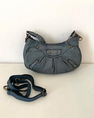 Borsa mezzaluna vera pelle blu chiaro