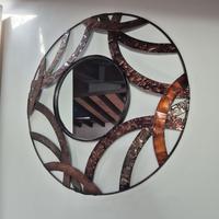 specchio rotondo e lampada