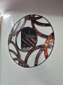 specchio rotondo e lampada