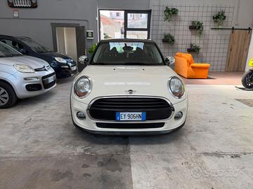 Mini 1.5 Cooper D 5 porte