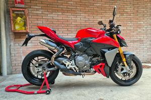 Ducati streetfighter  v2