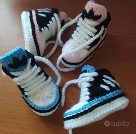 Scarpette uncinetto neonati in lana leggi descriz.