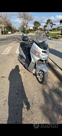 Suzuki burgman 400