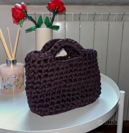 Borsa a mano fatta all'uncinetto Modello Chunky