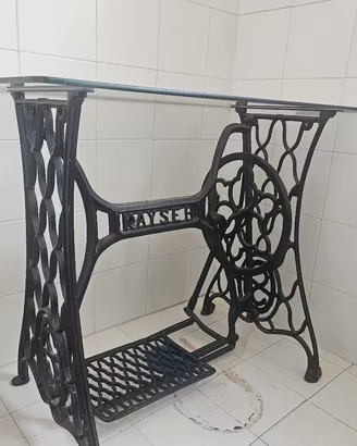 Tavolino vetro e Kaiser