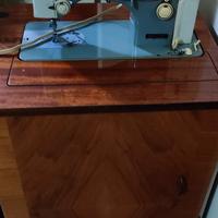Macchina da cucire Vintage Necchi Mod. 267 