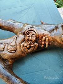 radice di ulivo intagliata