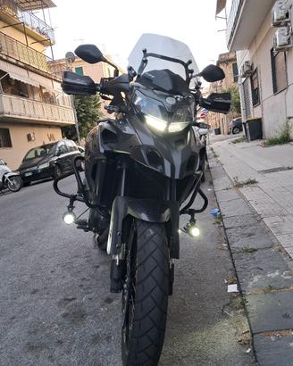 benelli trk 502 x 