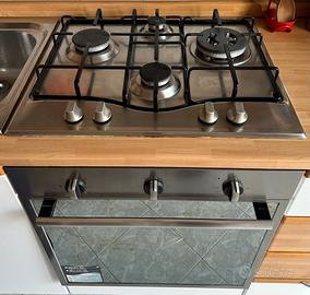 Piano cottura e forno Hotpoint Ariston