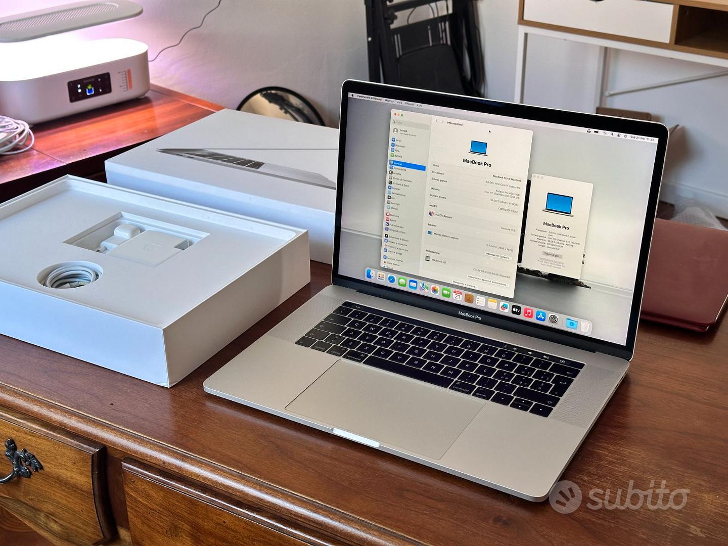 MacBook Pro 15” 256gb/16GB CONS.DOM+adobe - Informatica In vendita a ...