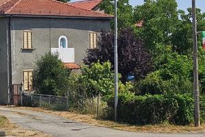 Casa semi dipendente a Valmozzola