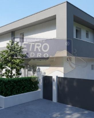 Rif.R/4453| appartamento quadrilocale
