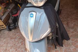 Piaggio Beverly 350