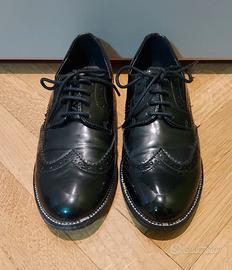 SCARPE ALLACCIATE INGLESINE VERNICE NERA BATA DONN