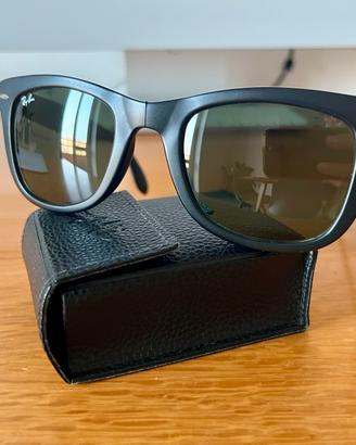 Ray-Ban Folding Wayfarer