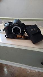 Nikon D3100 corpo macchina e caricatore +SD da 8GB
