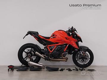 KTM 1290 Super Duke R EVO
