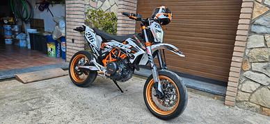 KTM 690 SMC R  2016